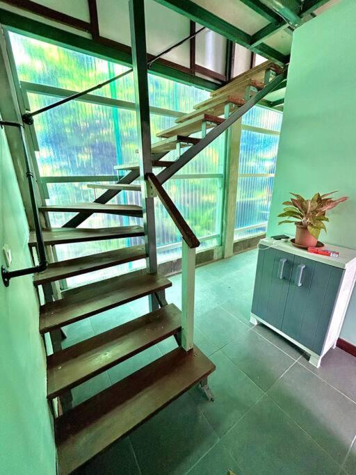 Mooz Lodge, The Local Discovery Afareaitu Luaran gambar